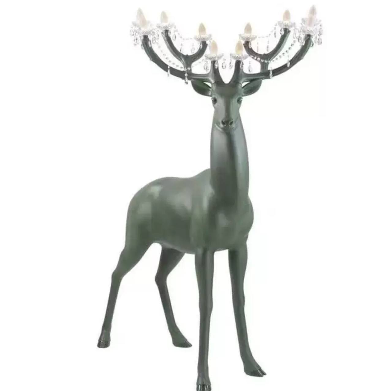 Напольный Cветильник Олень на рогах люстра A|H Deer With a Chandelier from Qeeboo Deep Forest М AMG0
