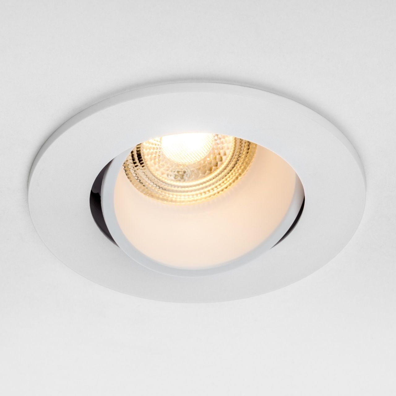 Рамка термостойкая (светильник) PVC д/крепления LED источника света в подвесном потолке Singo Lights