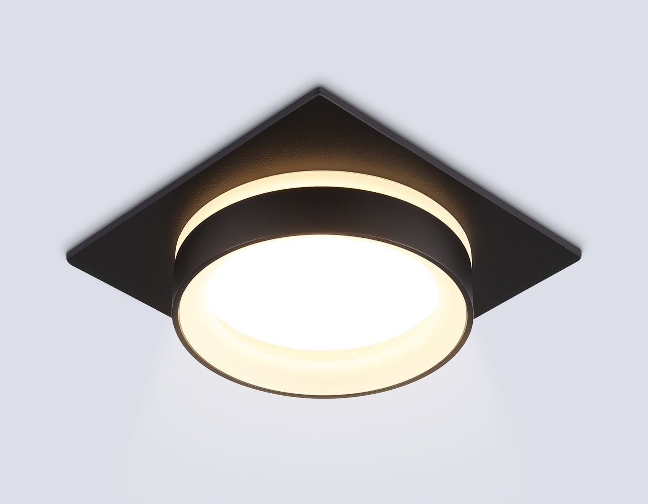 Светильник встраиваемый IP44 с высокой степенью пылевлагозащиты Ambrella Light TN6710
