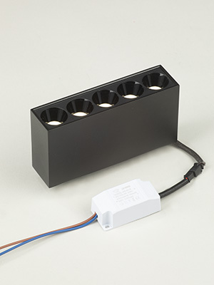 Накладной черный LED светильник с драйвером, 10Вт, 4000К,  36°, 765лм